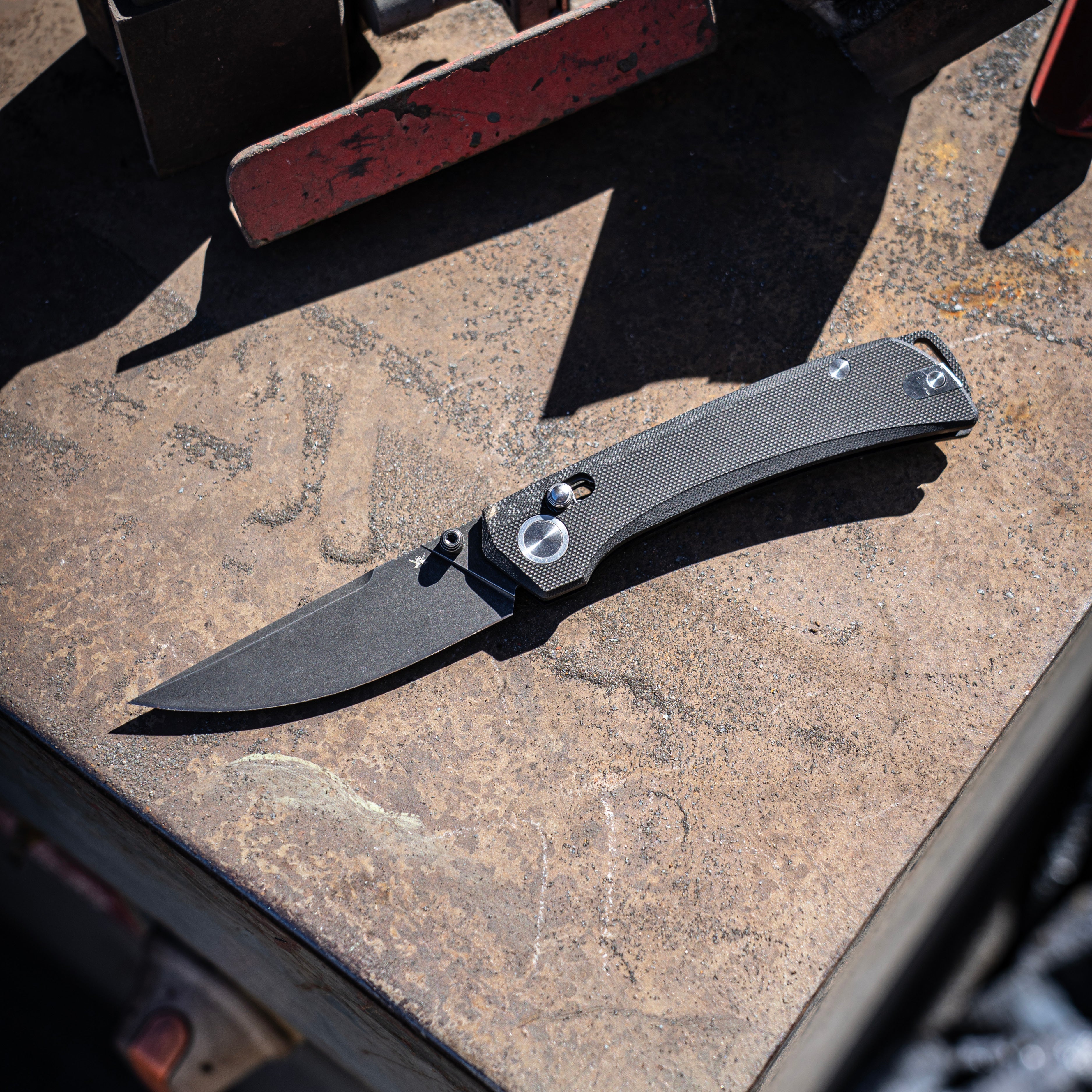 Porpoise Spear Point - Black